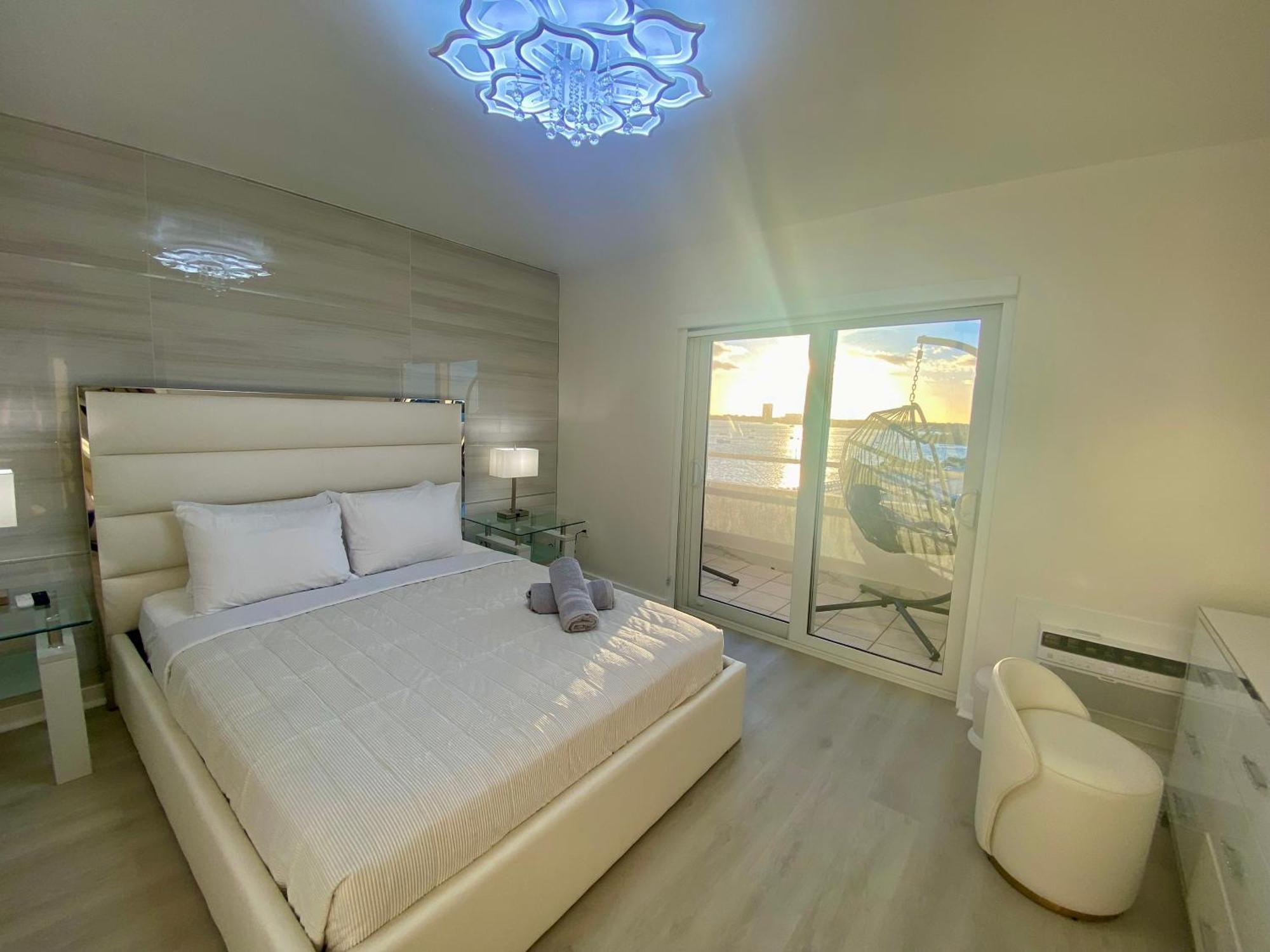 Panoramic Luxurious Waterfront One Bedroom Apartment With Miami Skyline View Free Parking 5Min Drive To Miami Beach Exterior foto