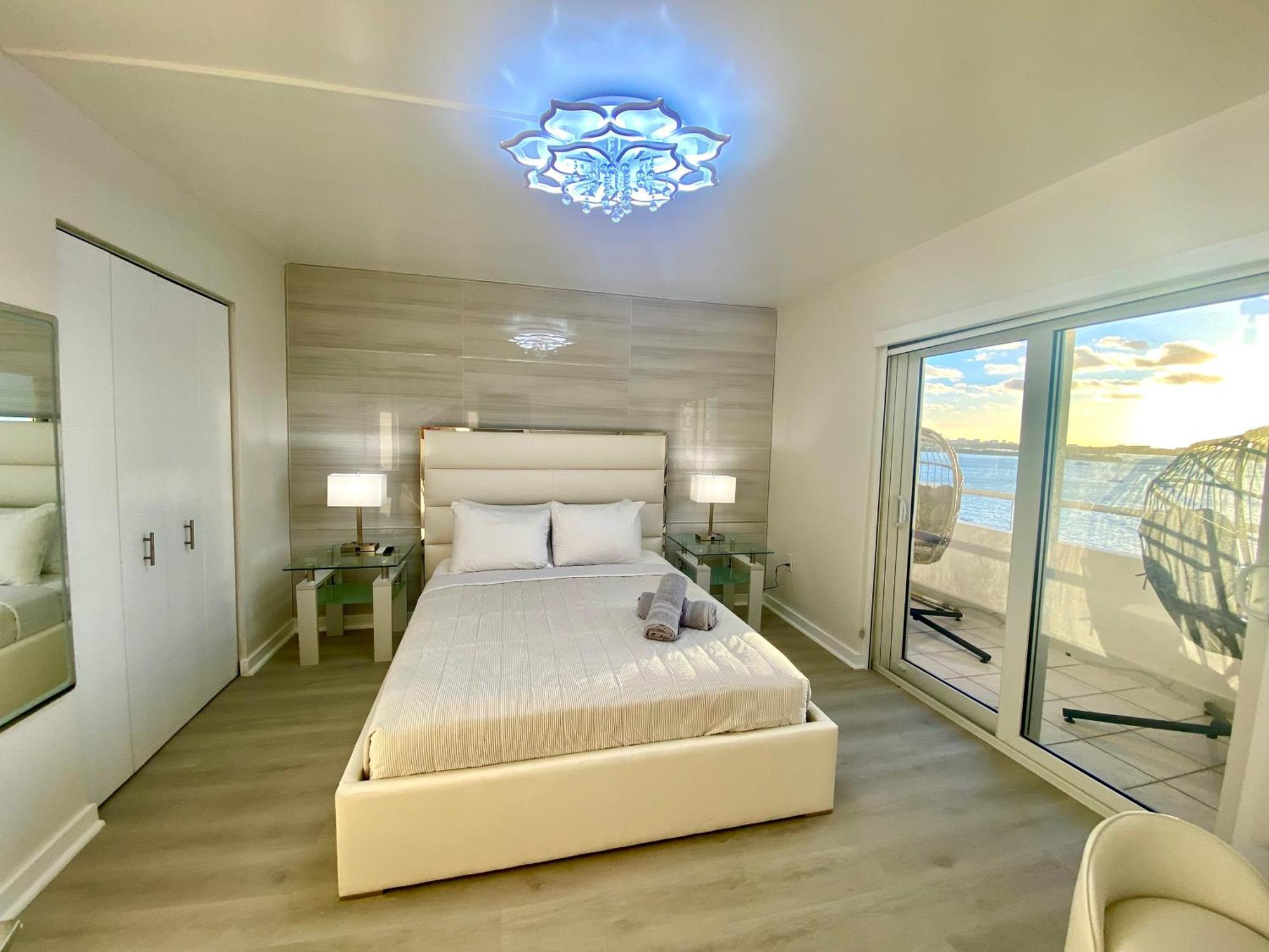 Panoramic Luxurious Waterfront One Bedroom Apartment With Miami Skyline View Free Parking 5Min Drive To Miami Beach Exterior foto